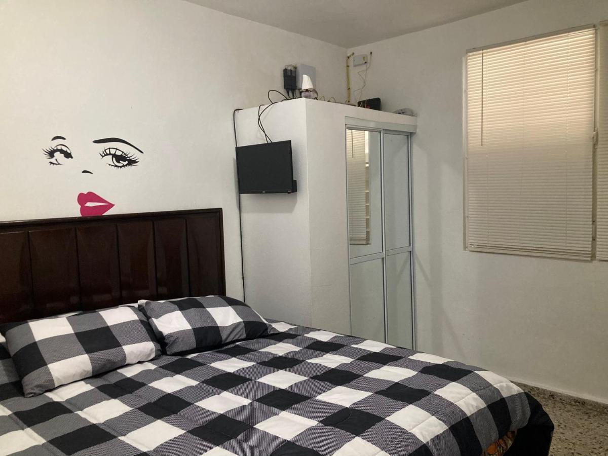 The Little Blue House Apartment กัวยามา ภายนอก รูปภาพ