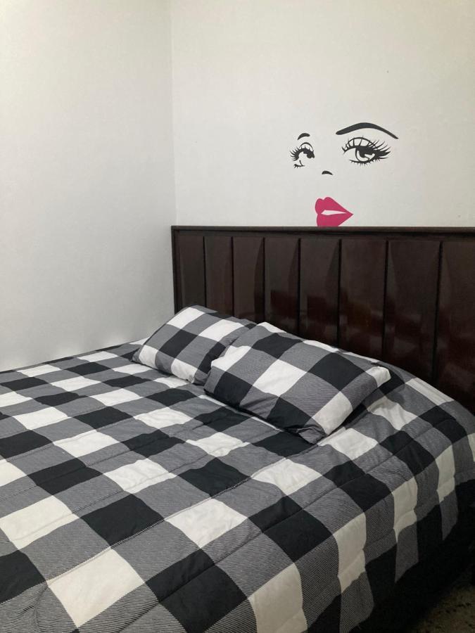 The Little Blue House Apartment กัวยามา ภายนอก รูปภาพ
